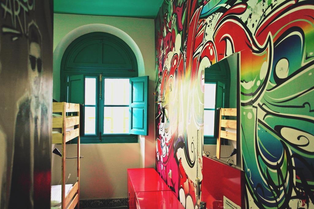 Sevilla Kitsch Hostel Art Dış mekan fotoğraf