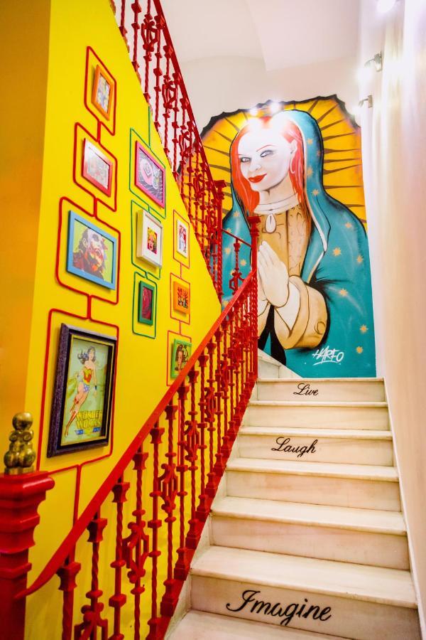 Sevilla Kitsch Hostel Art Dış mekan fotoğraf